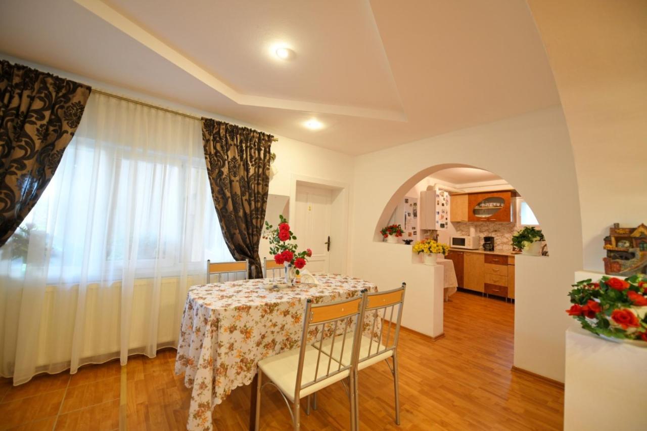 Ferienwohnung Casa Mirandre Haţeg Exterior foto